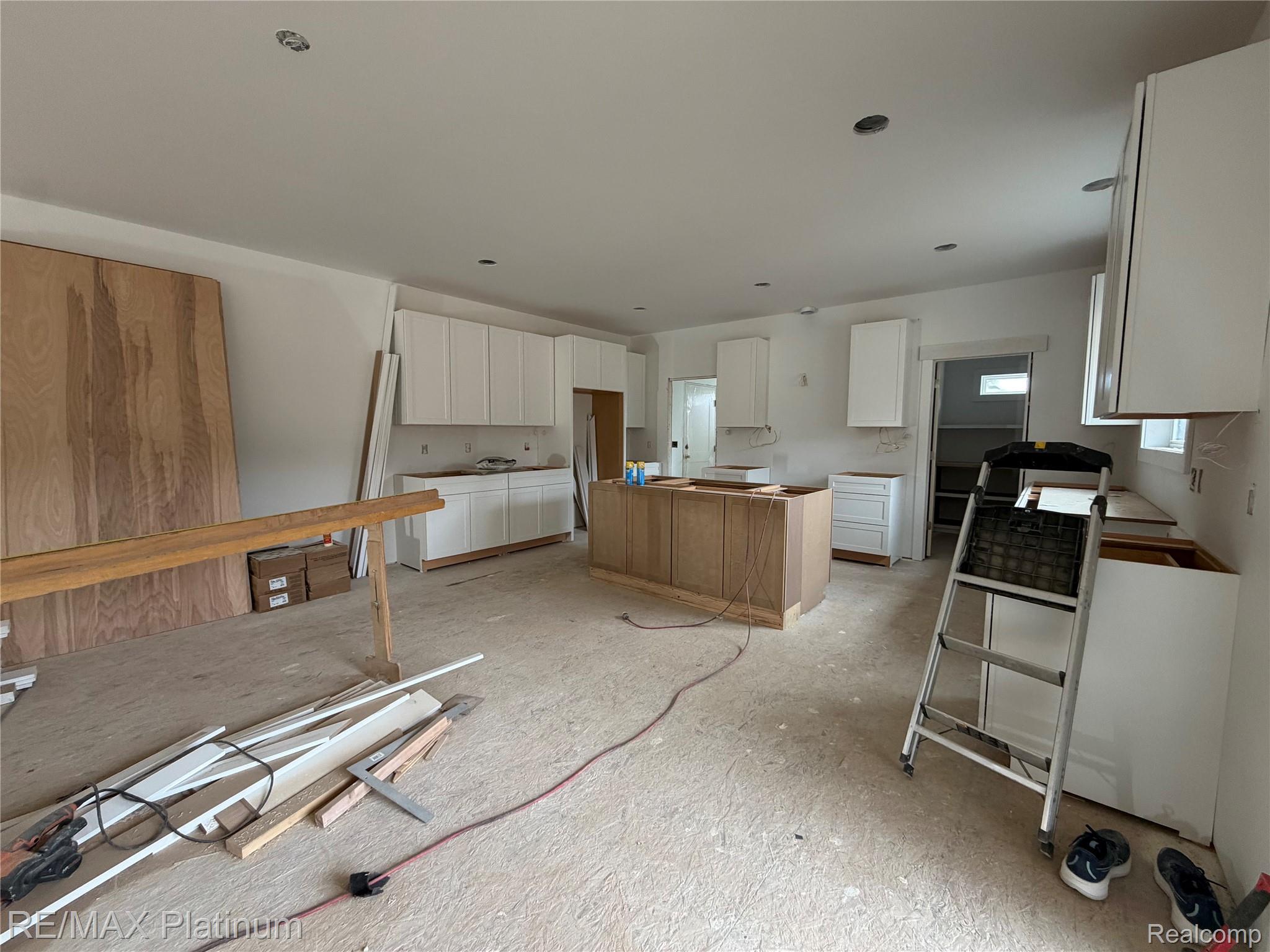 10310 Sweetheart Lane