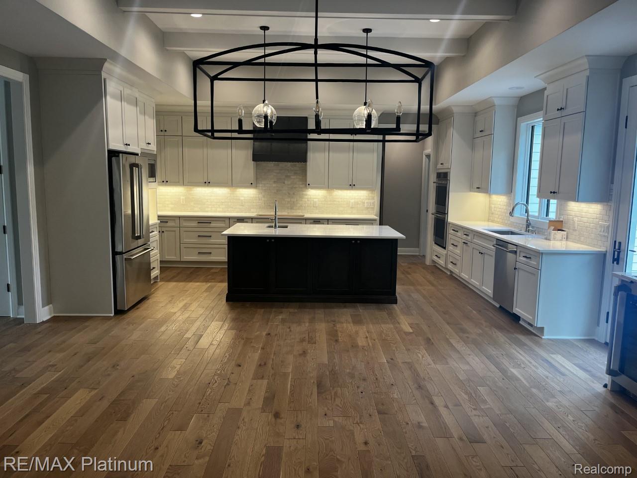 10310 Sweetheart Lane