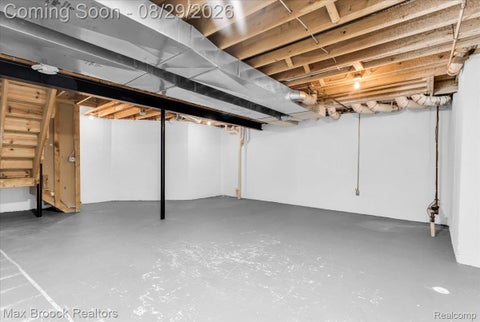 Tiny photo for 54937 Winter Court, Shelby Charter Township, MI 48316 (MLS # 20261068529)