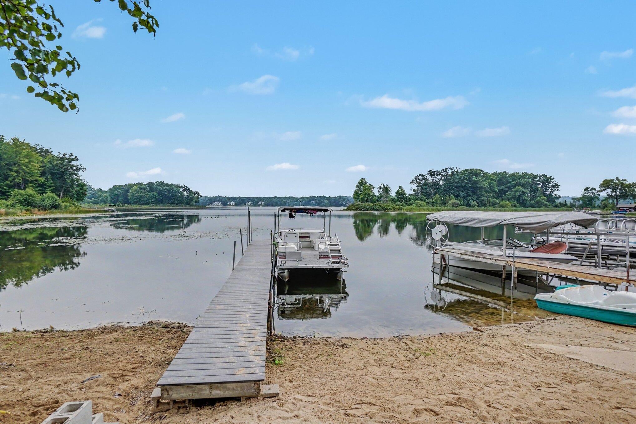 8215 S Island View Drive