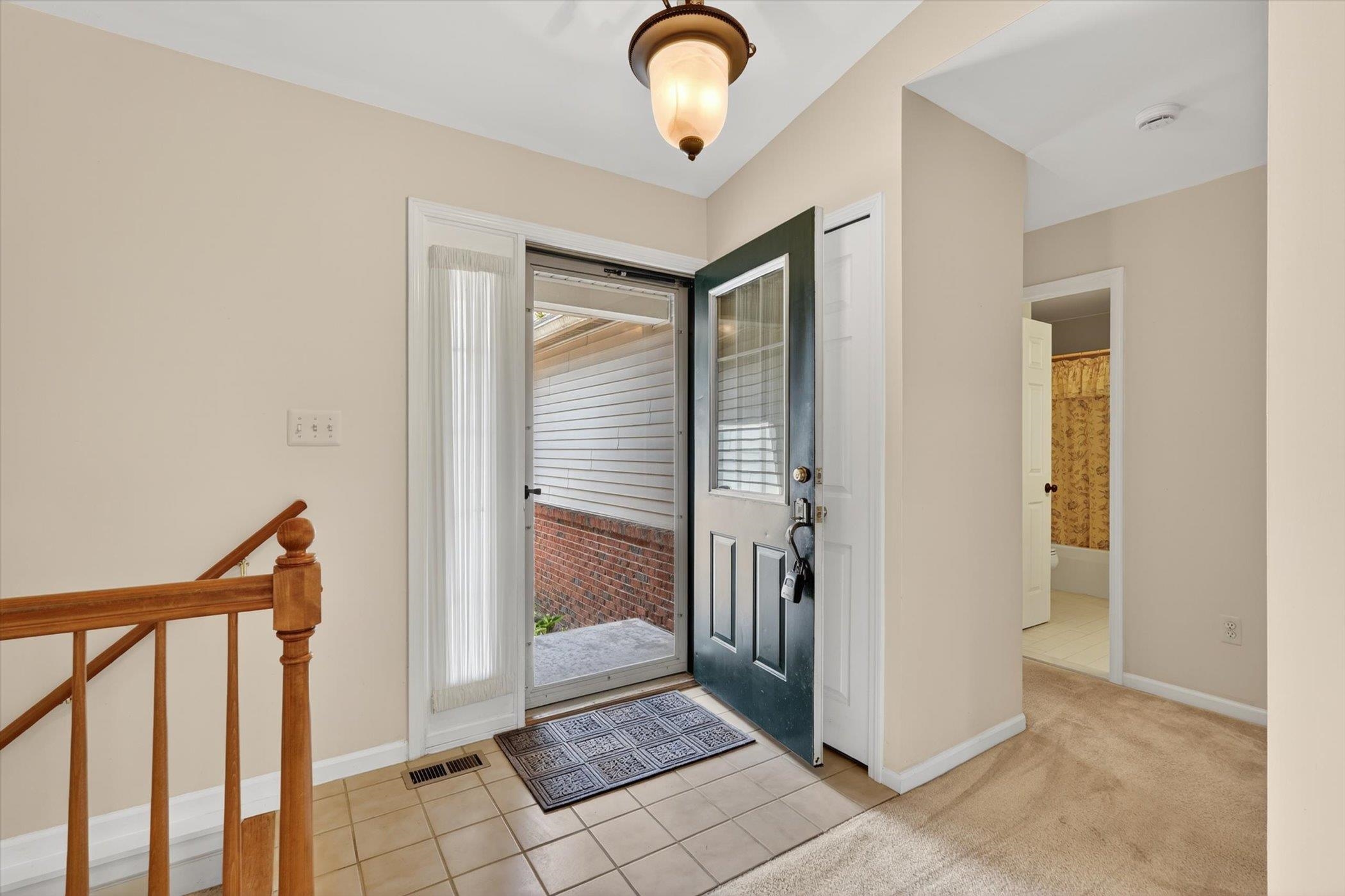 2547 Woodcliff Trail