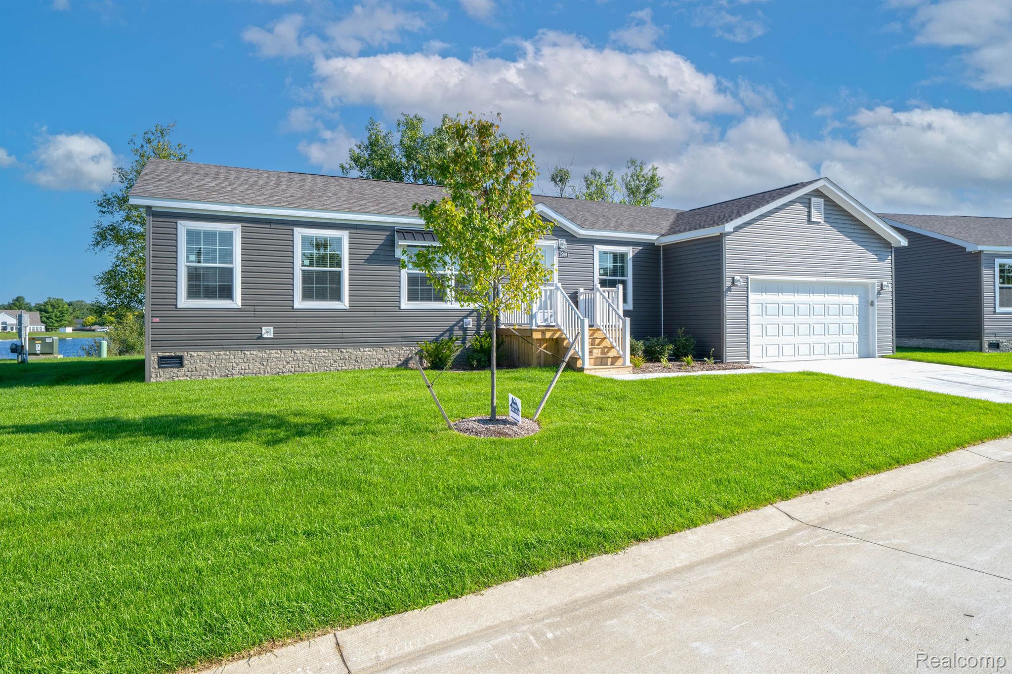 2769 NAPLES Court