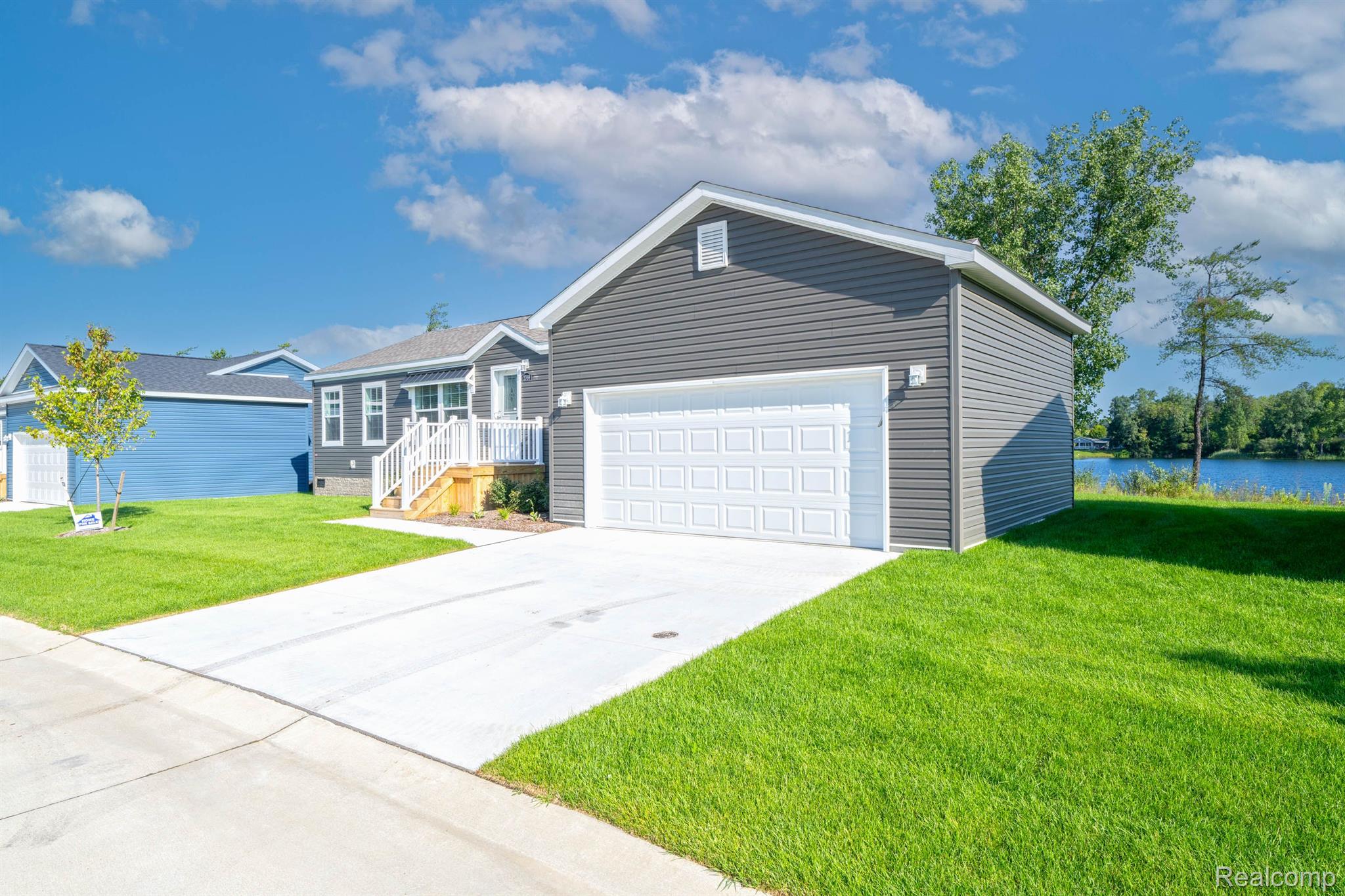 2769 NAPLES Court
