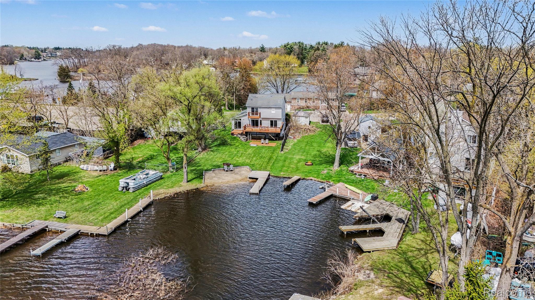 6522 BENNETT LAKE Road