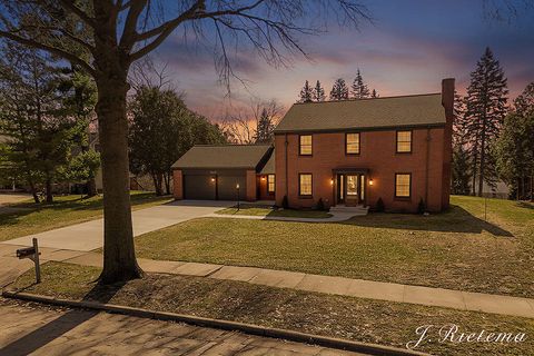 2150 Onekama Drive SE Grand Rapids City MI 49506