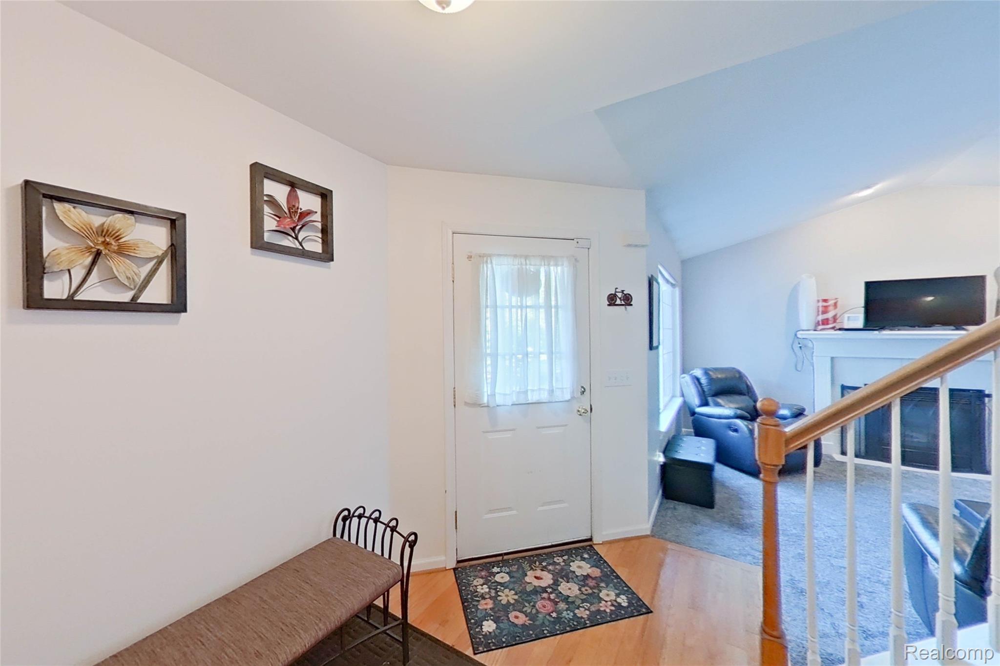 8883 Redstone Drive 2