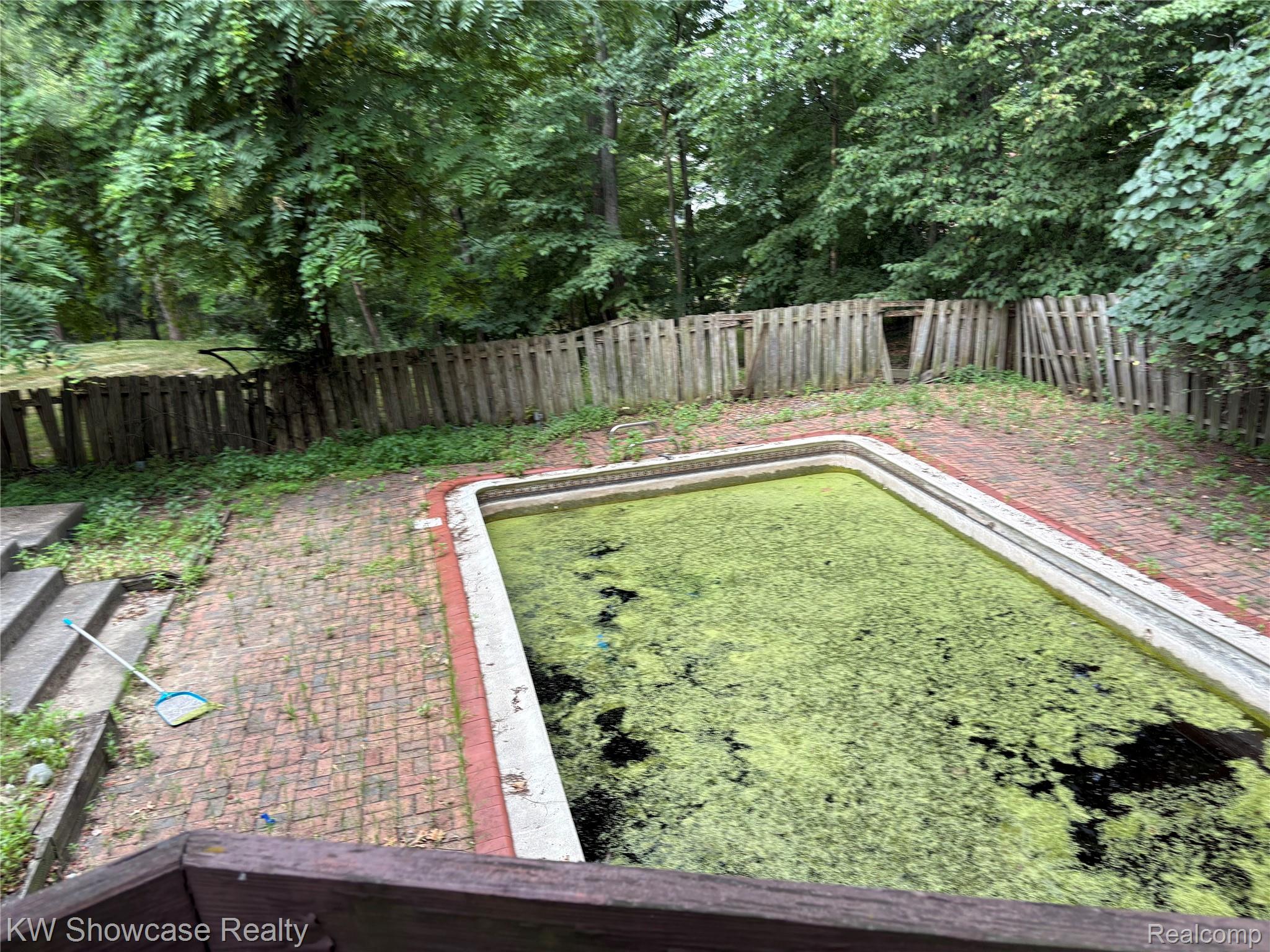 5064 Far Ravine Court