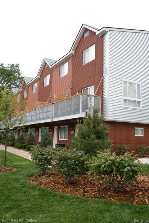 509 S. Crooks Rd. Clawson City MI 48017