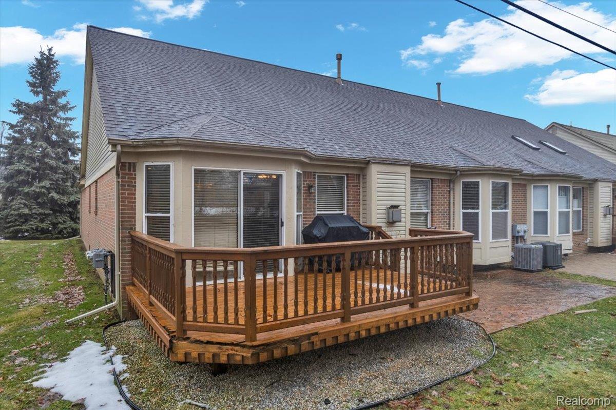 1158 Churchill Circle