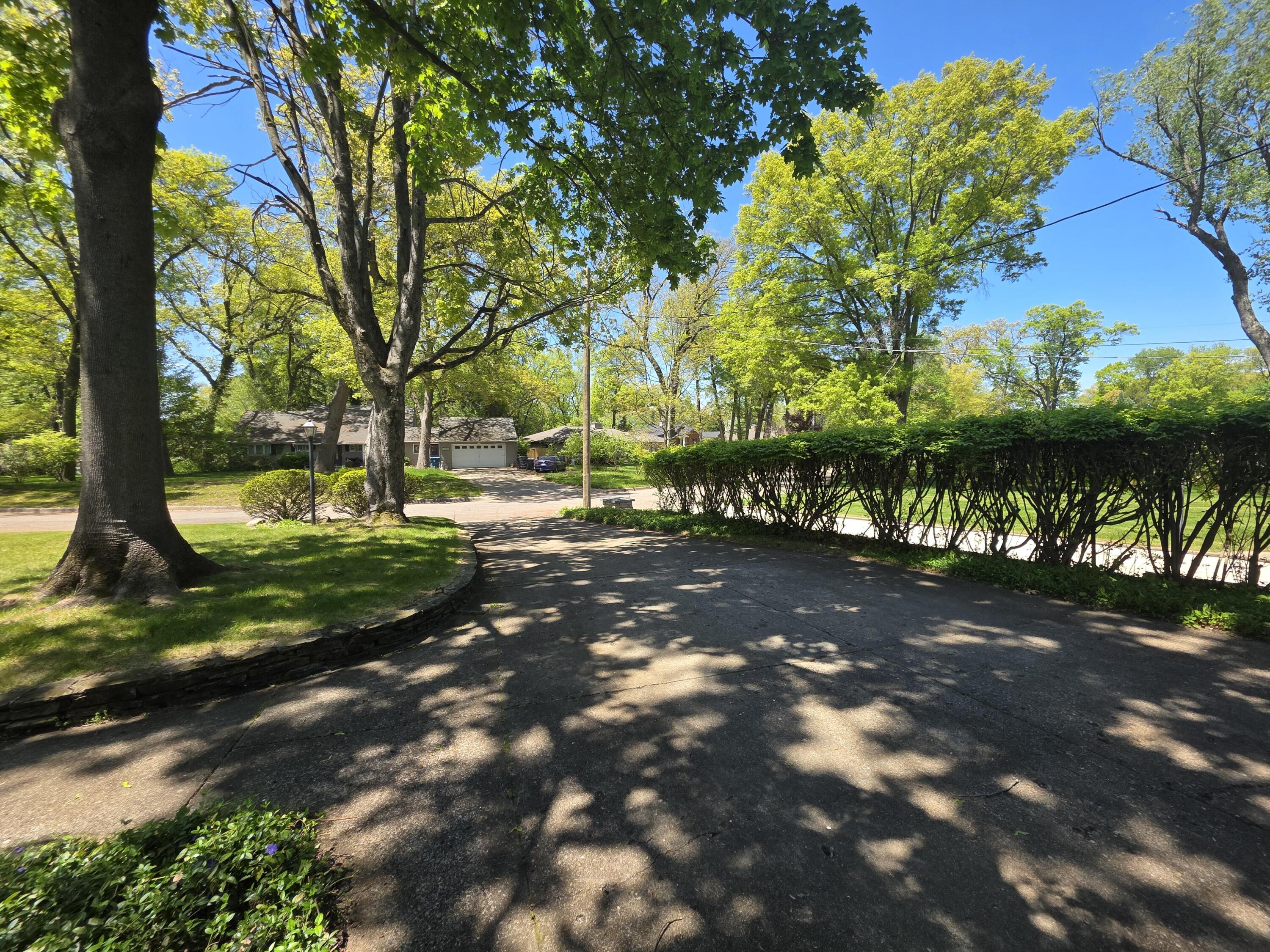 4029 Lakeside Drive