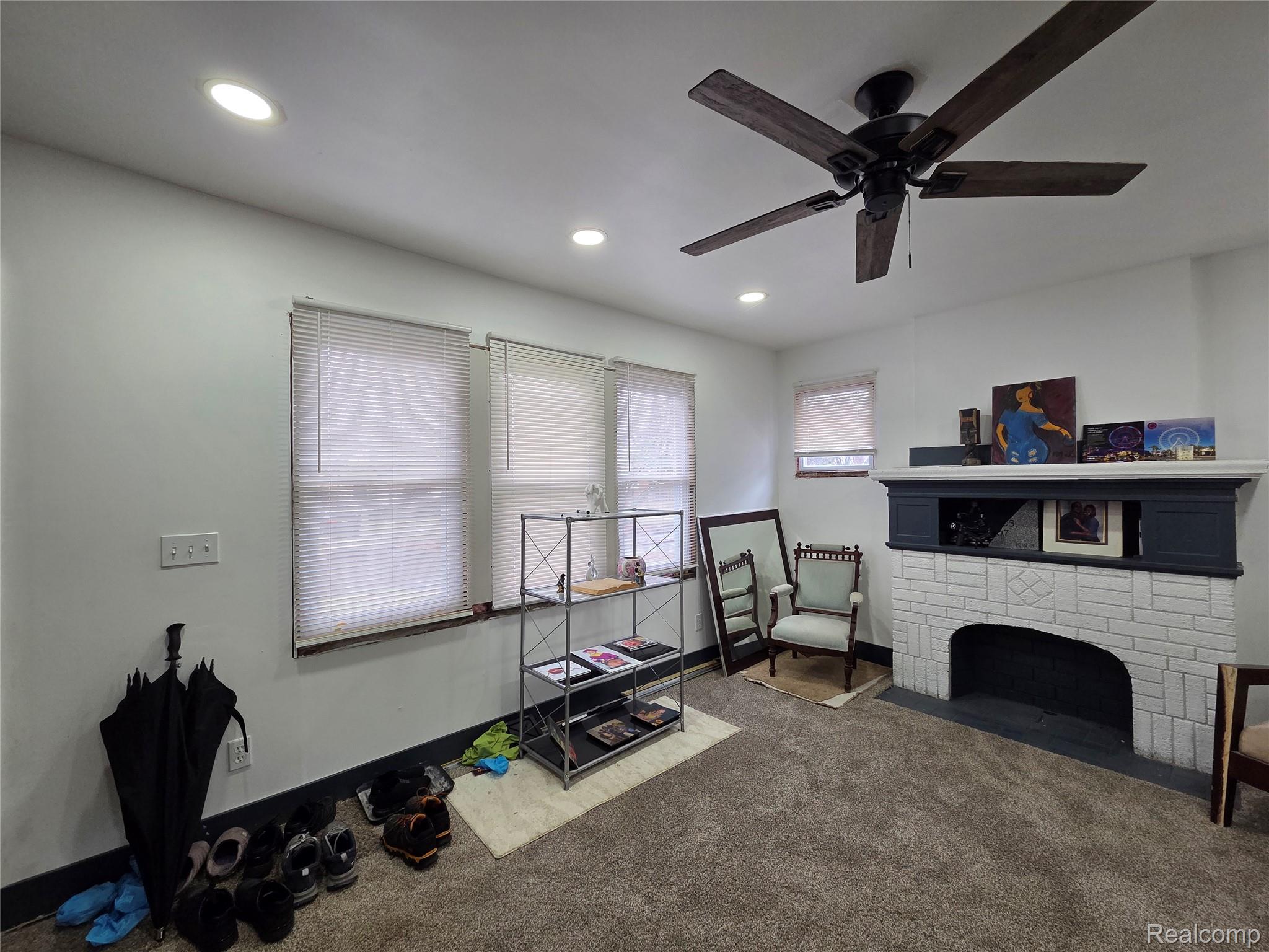 15700 MARK TWAIN Street