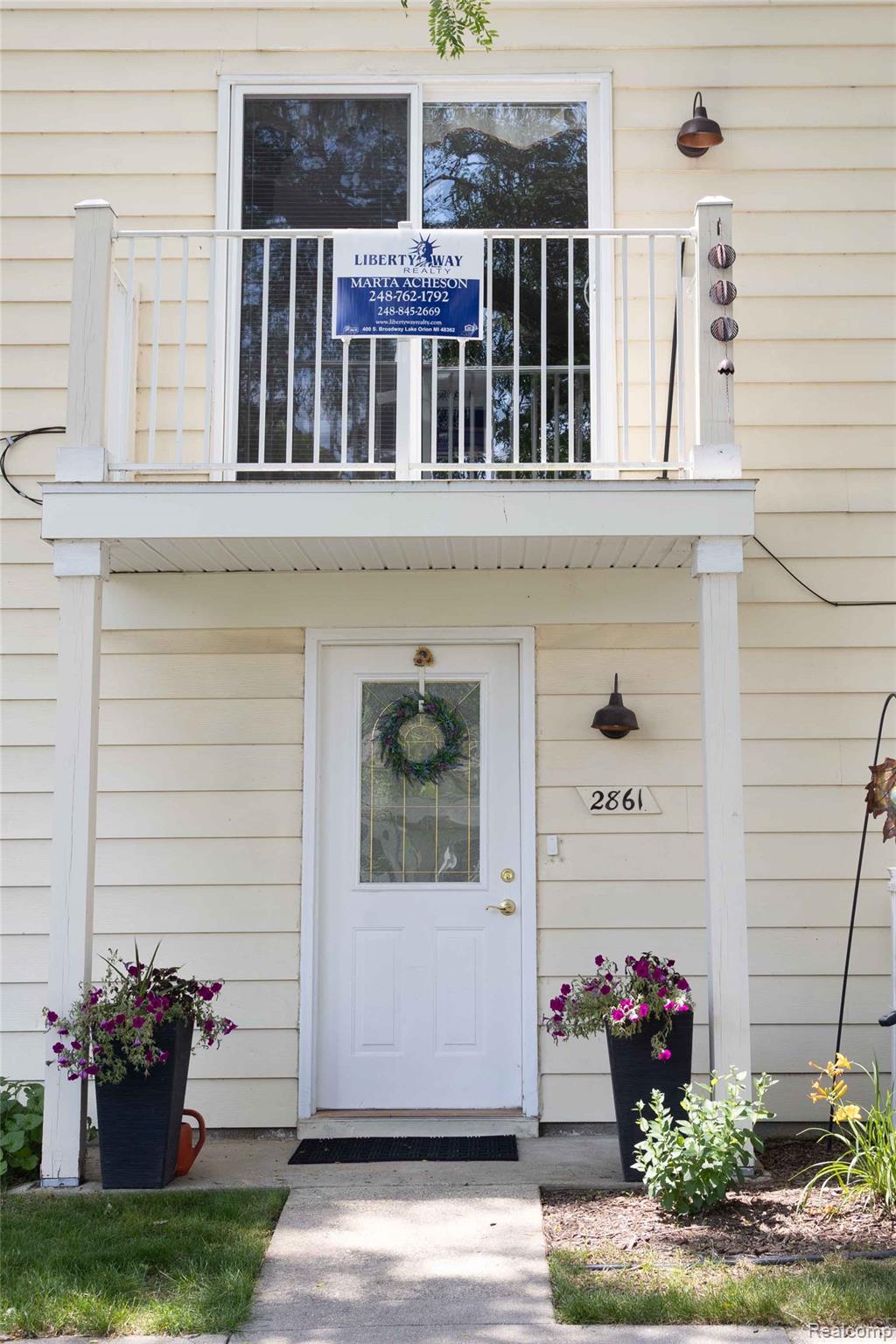 2861 GLENWOOD