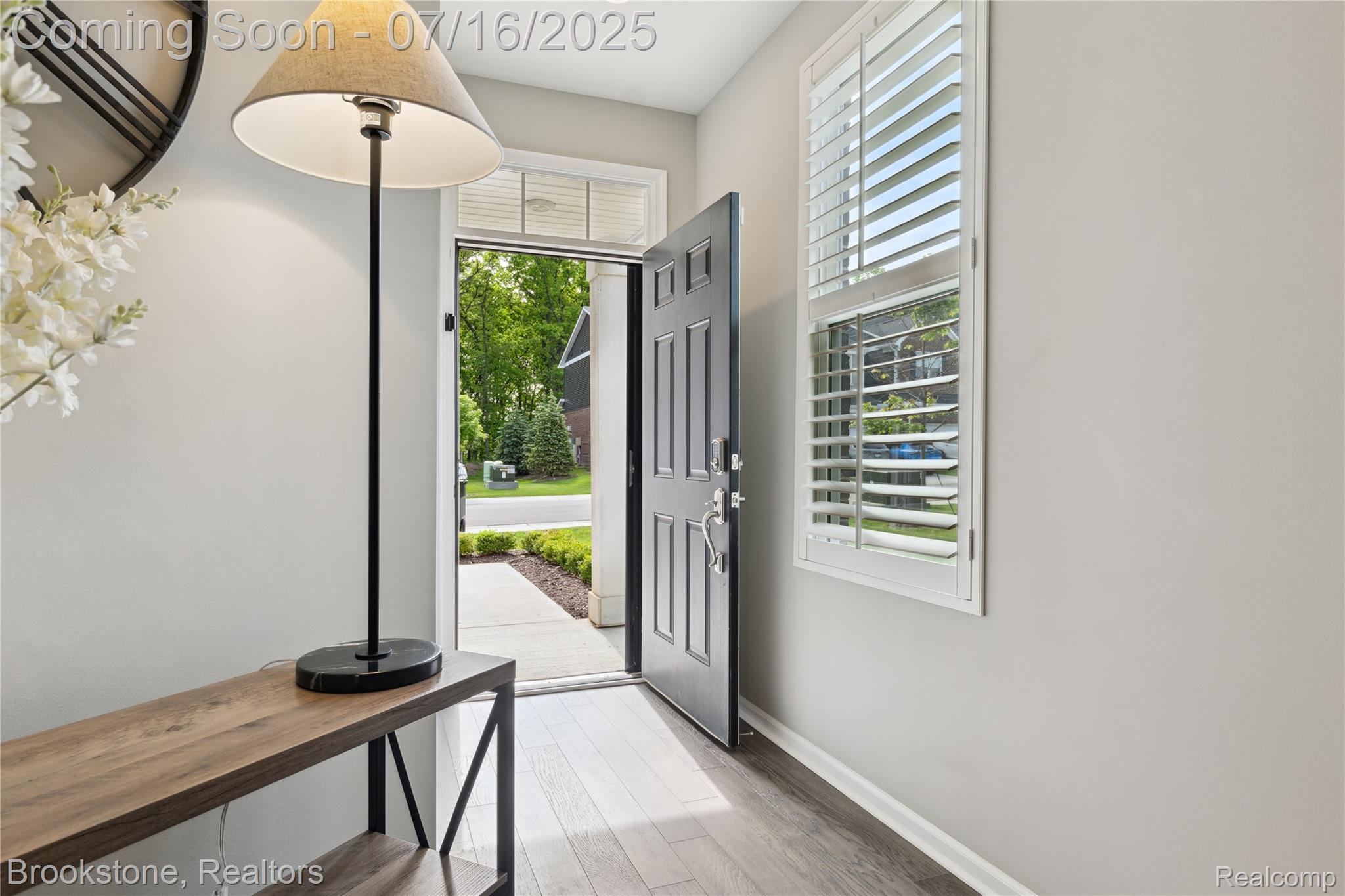 765 Hummingbird Drive