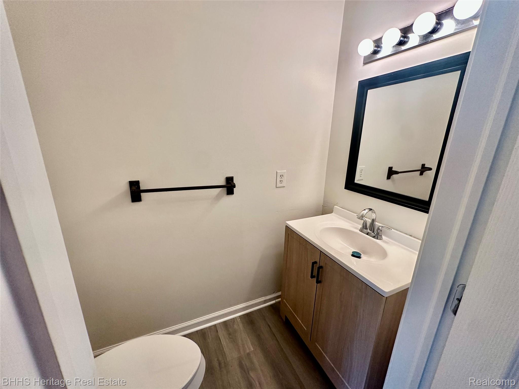 Pittsfield Charter Township, Michigan 48197, United States, 4 Bedrooms Bedrooms, ,4 BathroomsBathrooms,Residential,Active,227835