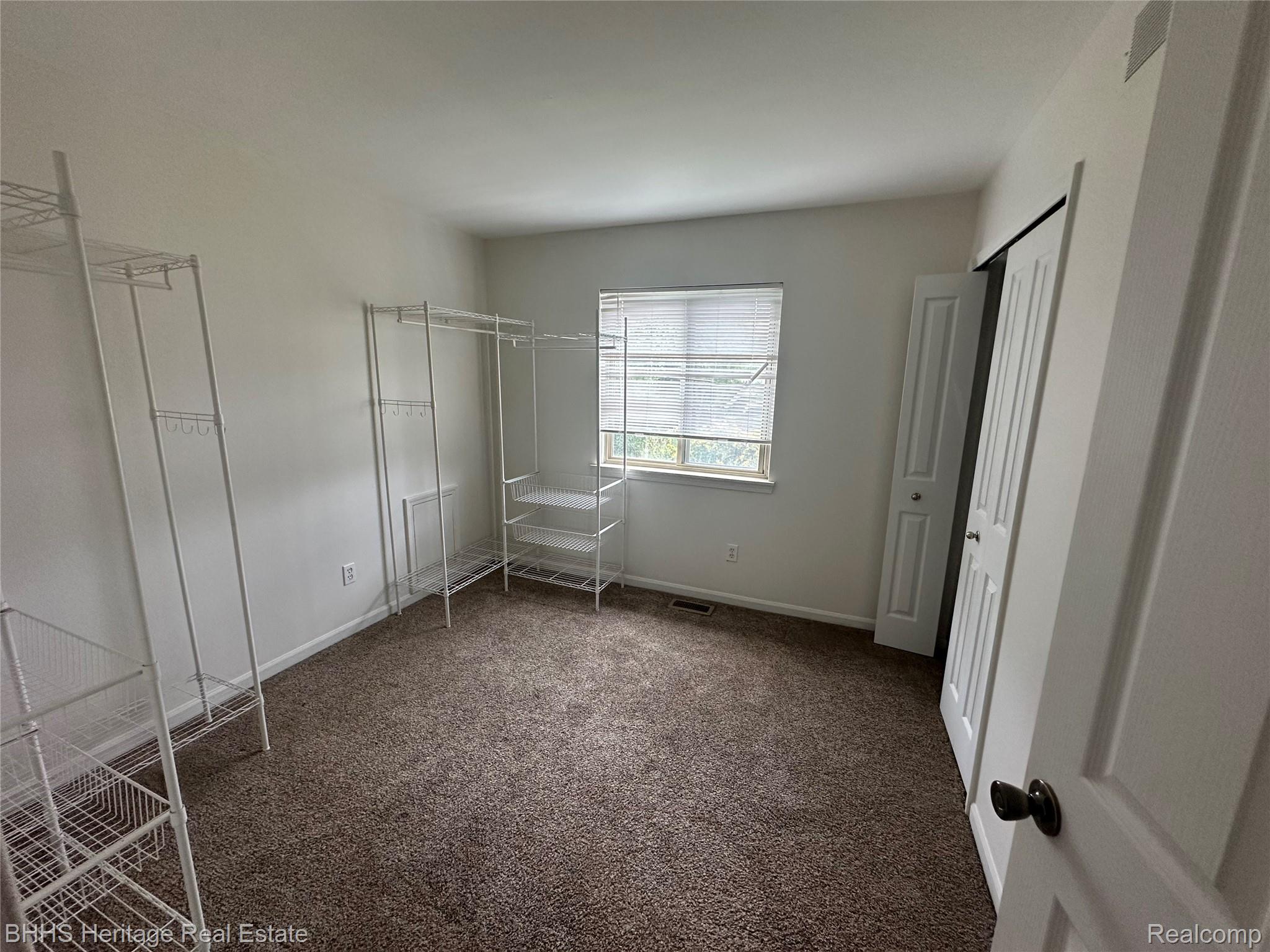 Pittsfield Charter Township, Michigan 48197, United States, 4 Bedrooms Bedrooms, ,4 BathroomsBathrooms,Residential,Active,227835