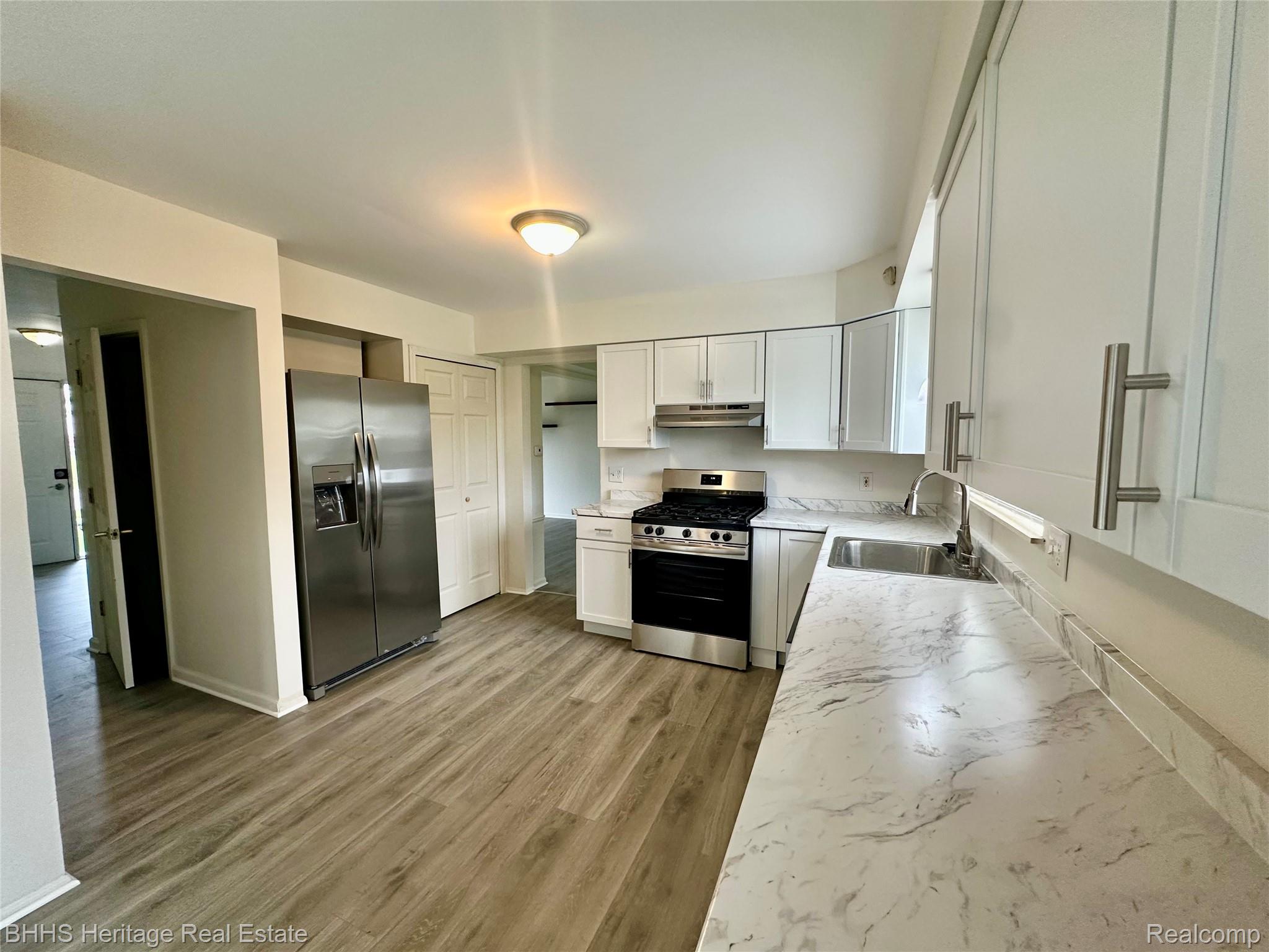 Pittsfield Charter Township, Michigan 48197, United States, 4 Bedrooms Bedrooms, ,4 BathroomsBathrooms,Residential,Active,227835