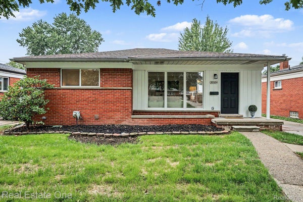 20324 SUNNYDALE ST, SAINT CLAIR SHORES, MI 48081 - Image f3ba23aeef7bcb2e4ce3e2e1d5dd4e32/486625072