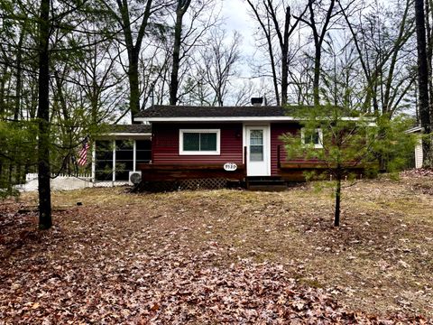 9520 S Rainbow Lake Drive Lake Township MI 49304