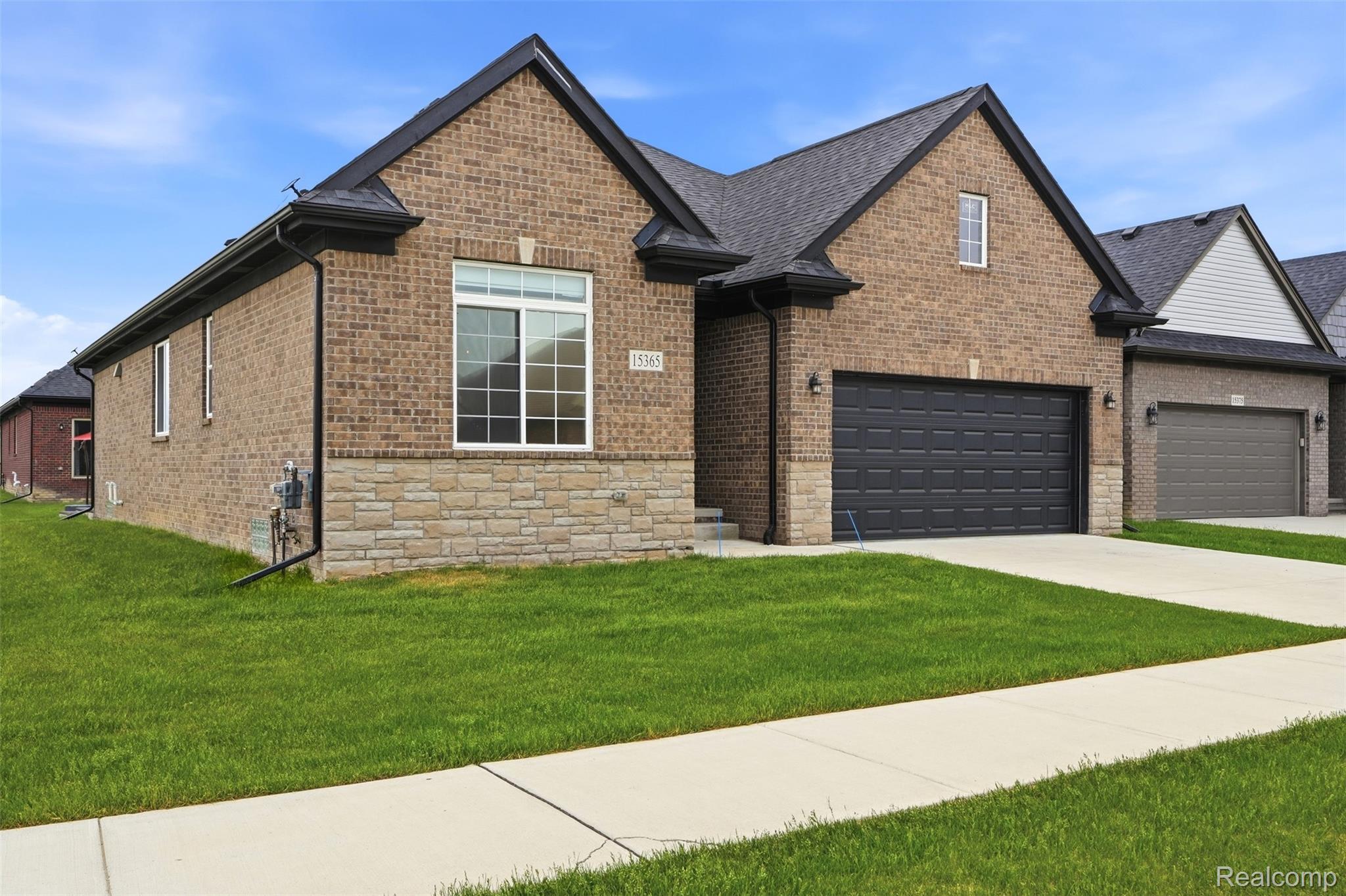 15365 Eton Pointe Drive