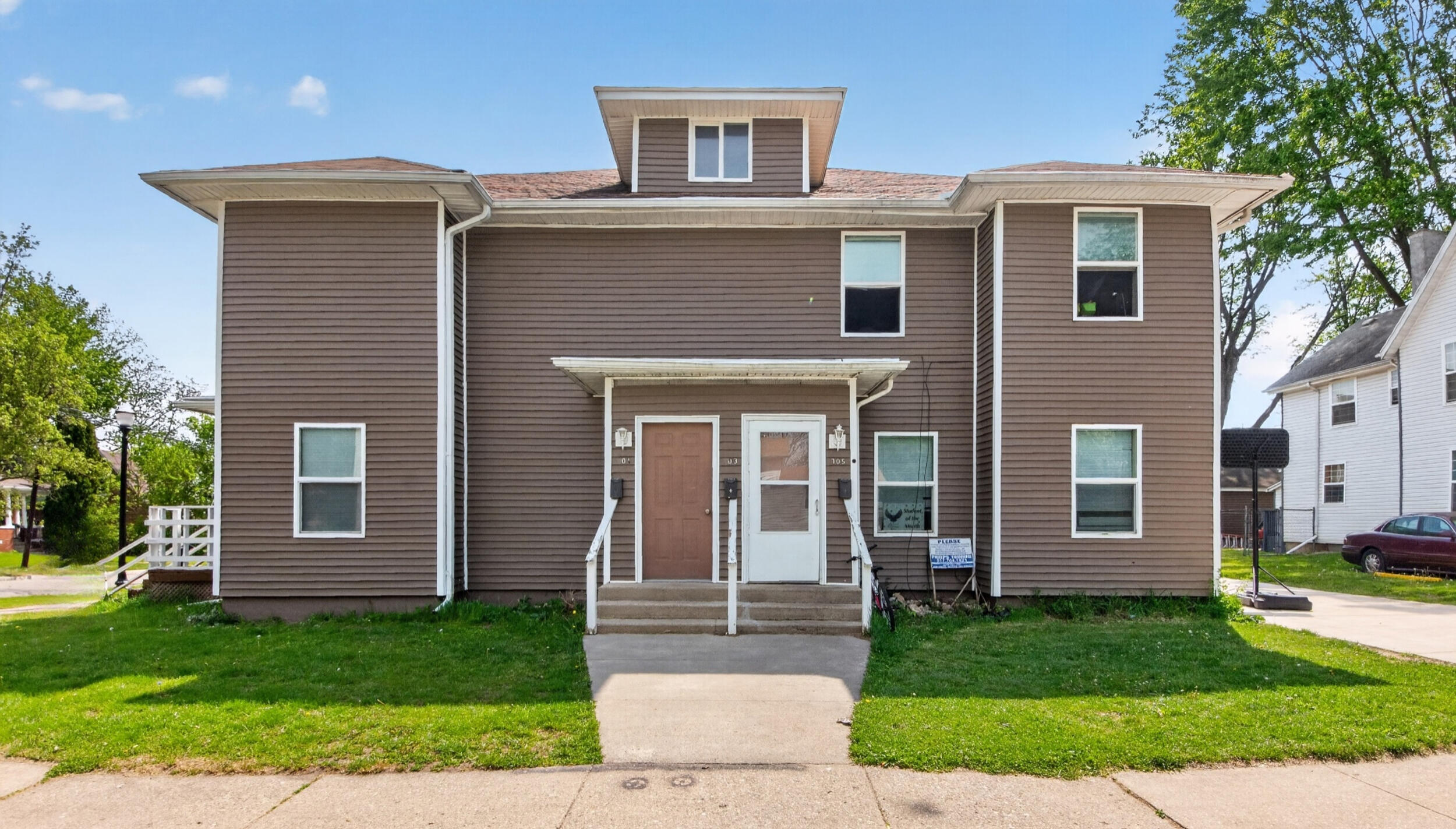 127 W Wilkins Street