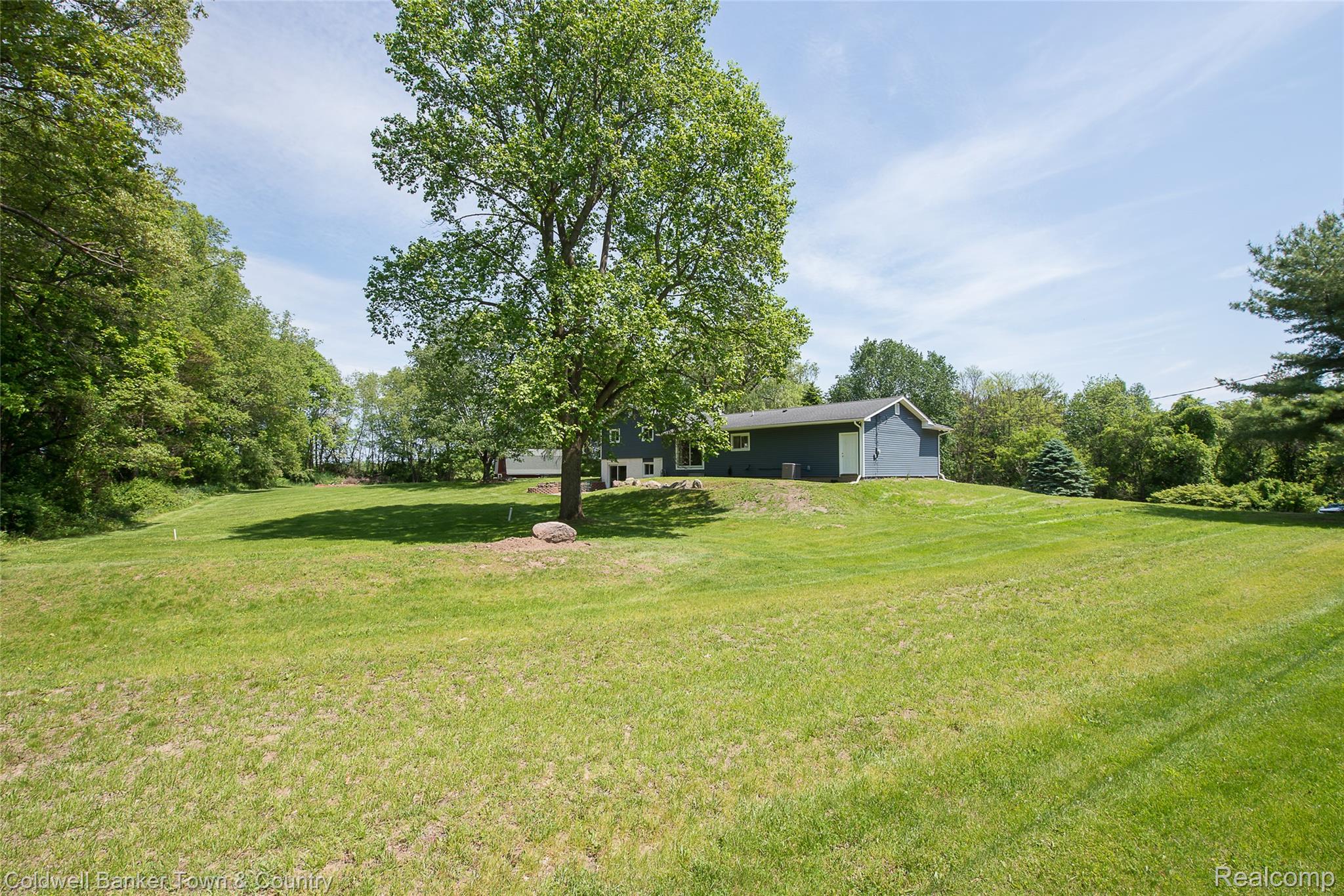 4225 N Tipsico Lake Road