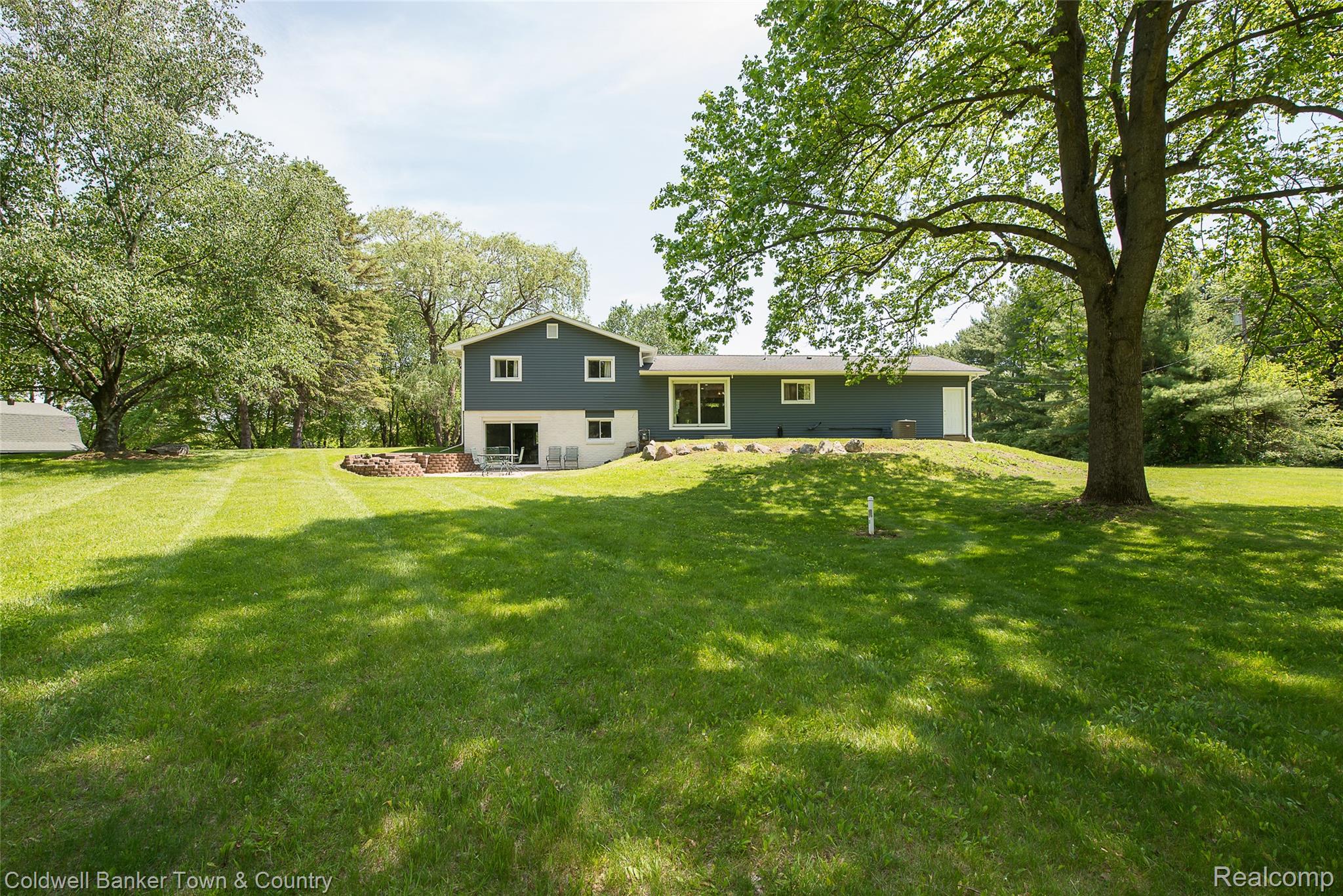 4225 N Tipsico Lake Road