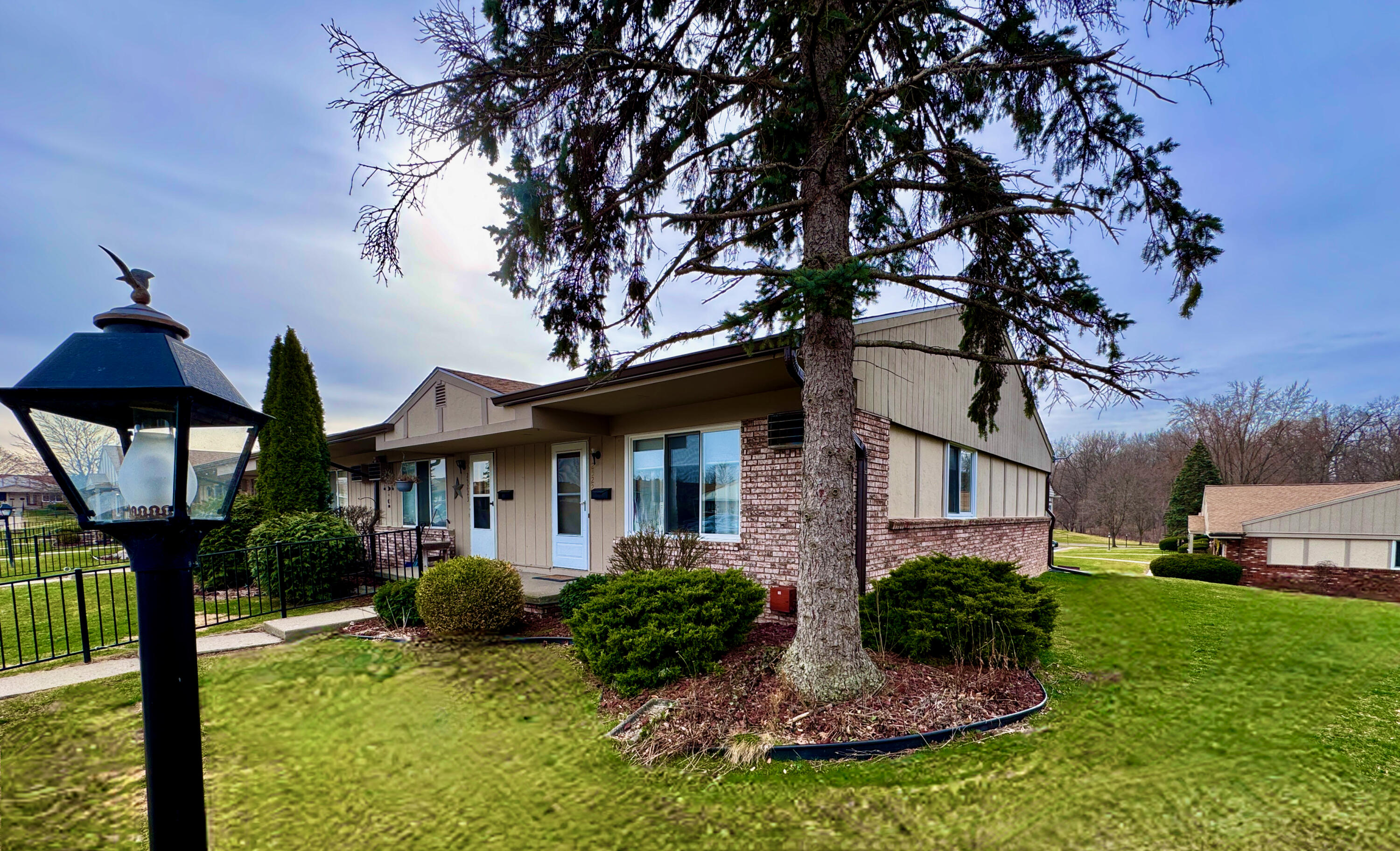 25225 Potomac Drive 8