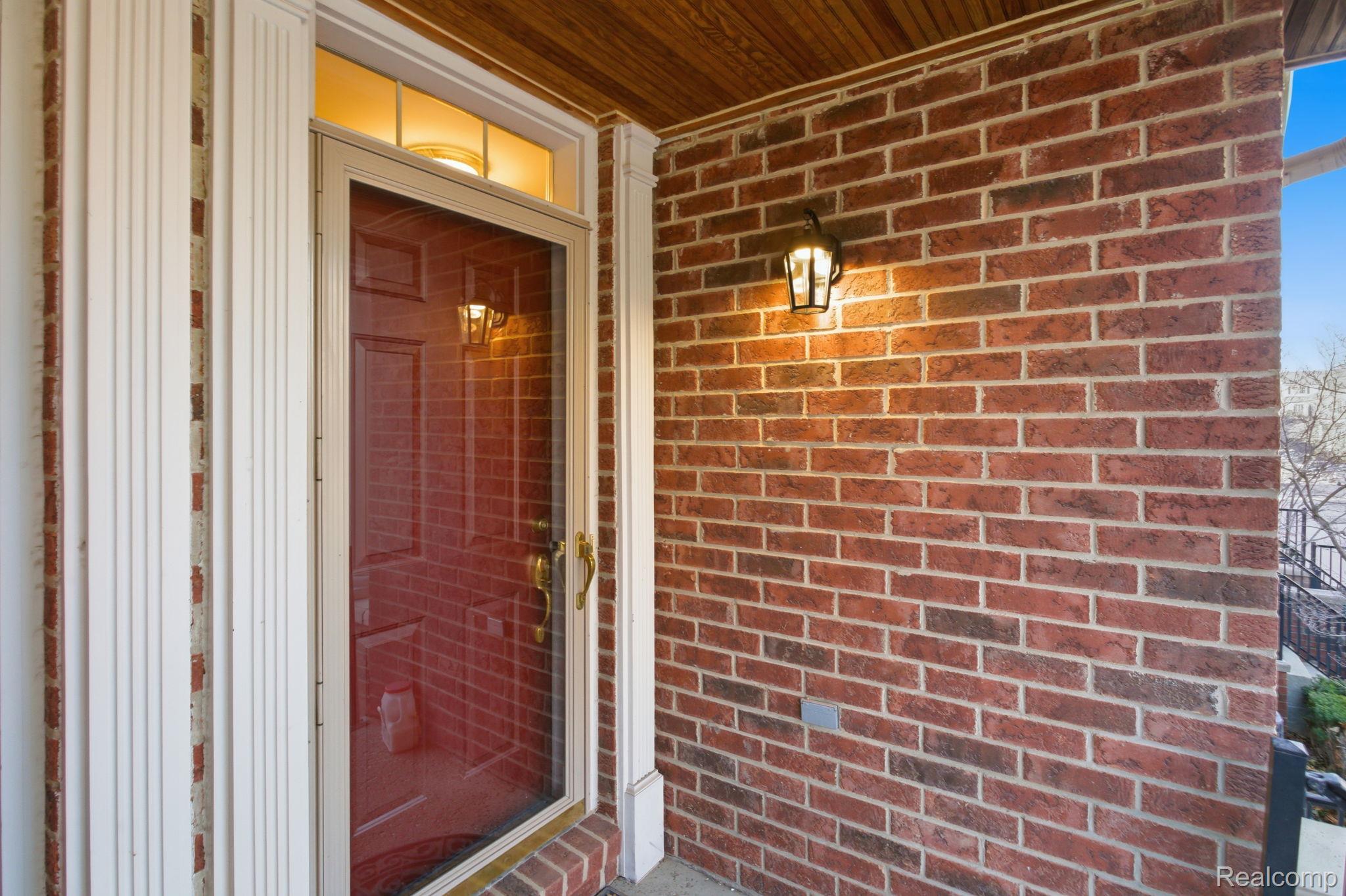 16878 Farmington Road