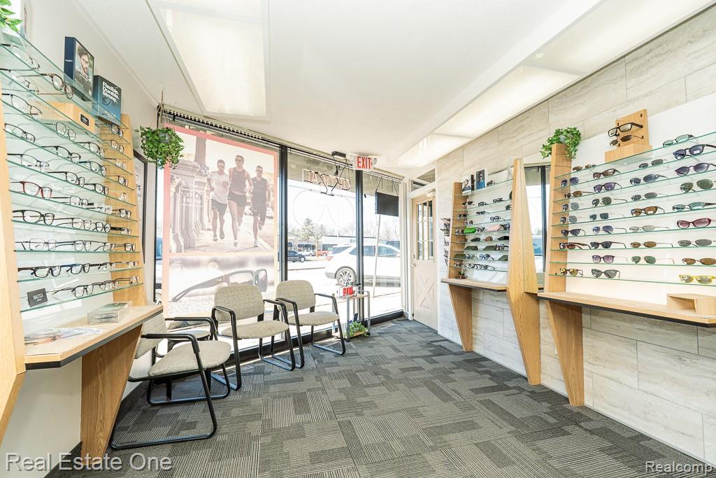 32756 Woodward Avenue