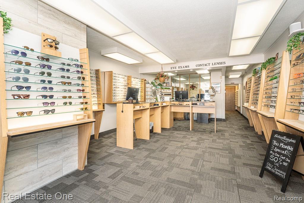 32756 Woodward Avenue