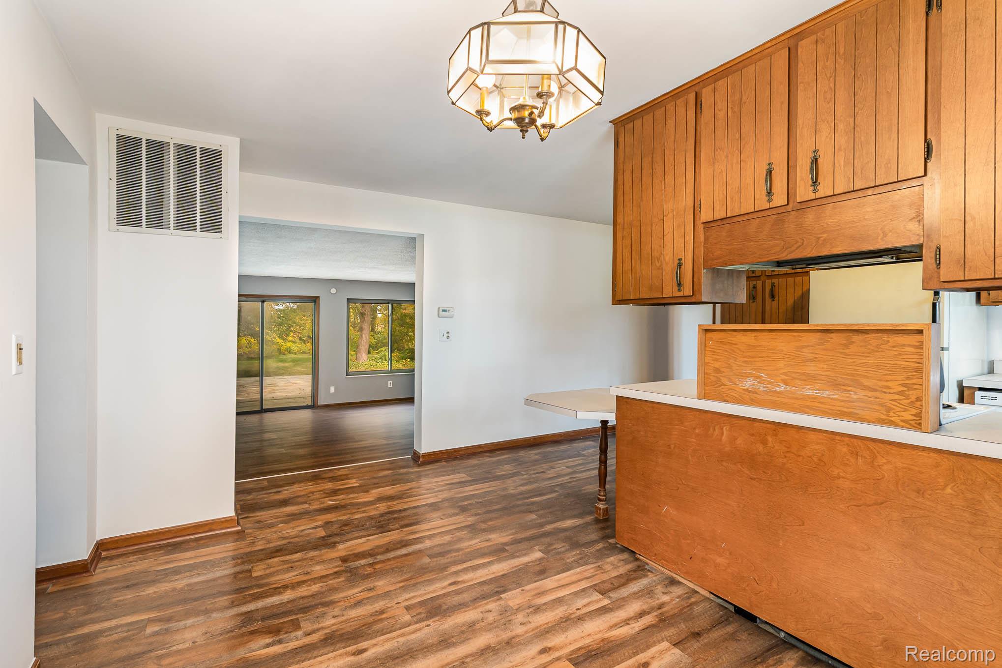 5430 Tittabawassee Road