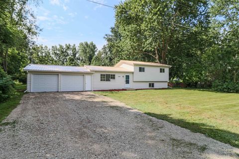 1097 W Willard Road Vienna Charter Township MI 48415