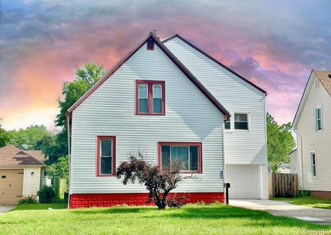 532 Chestnut Street Wyandotte City MI 48192