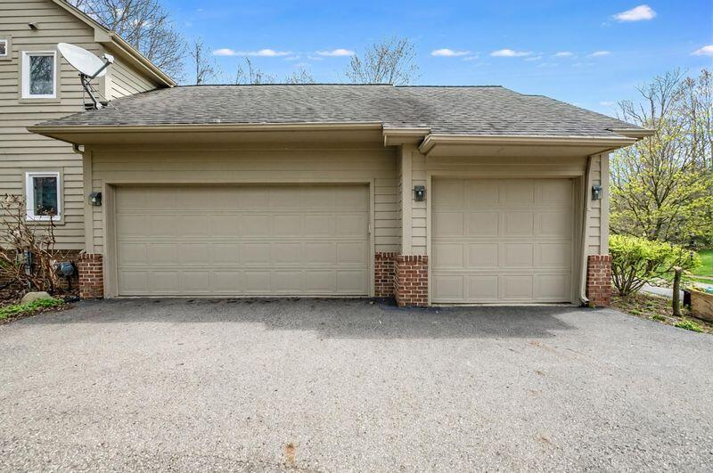 5990 Lynne Hollow Drive