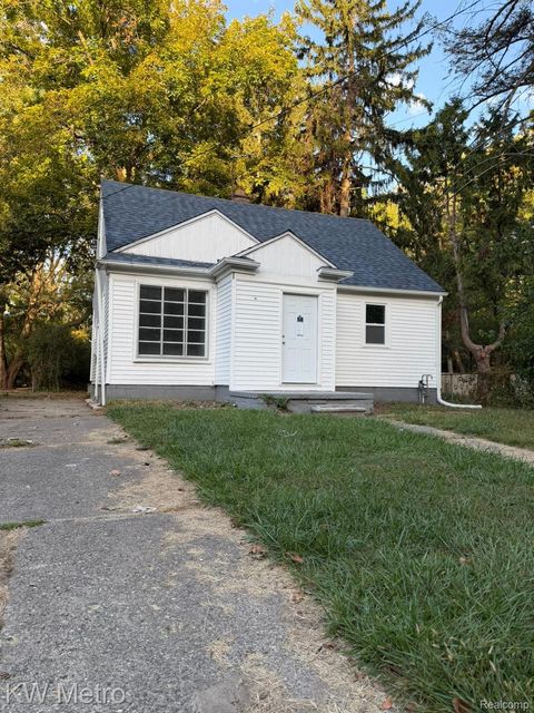 Photo of 19309 Lenore, Detroit City, MI 48219 (MLS # 20251043139)