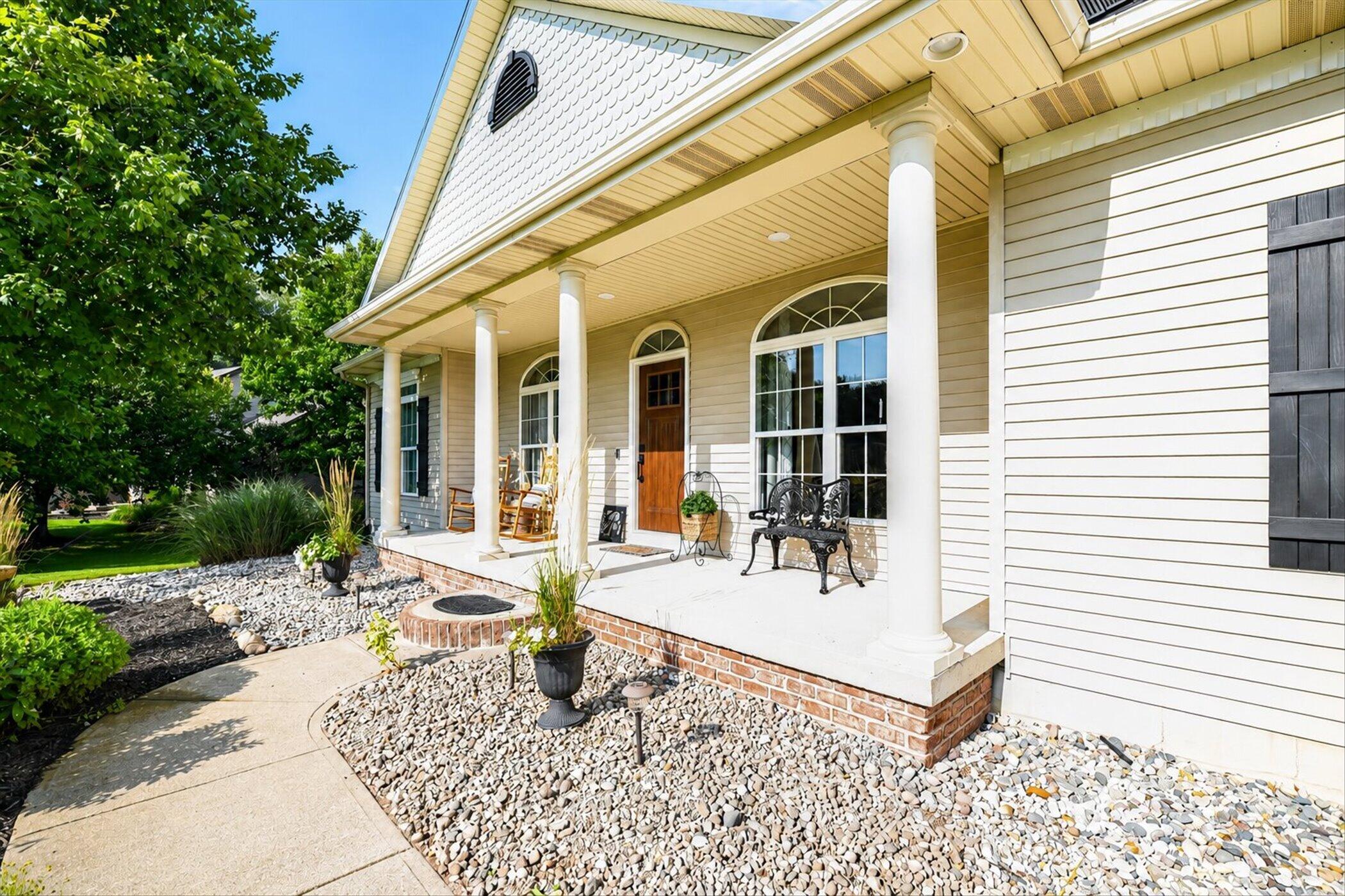8536 Carriage Lane