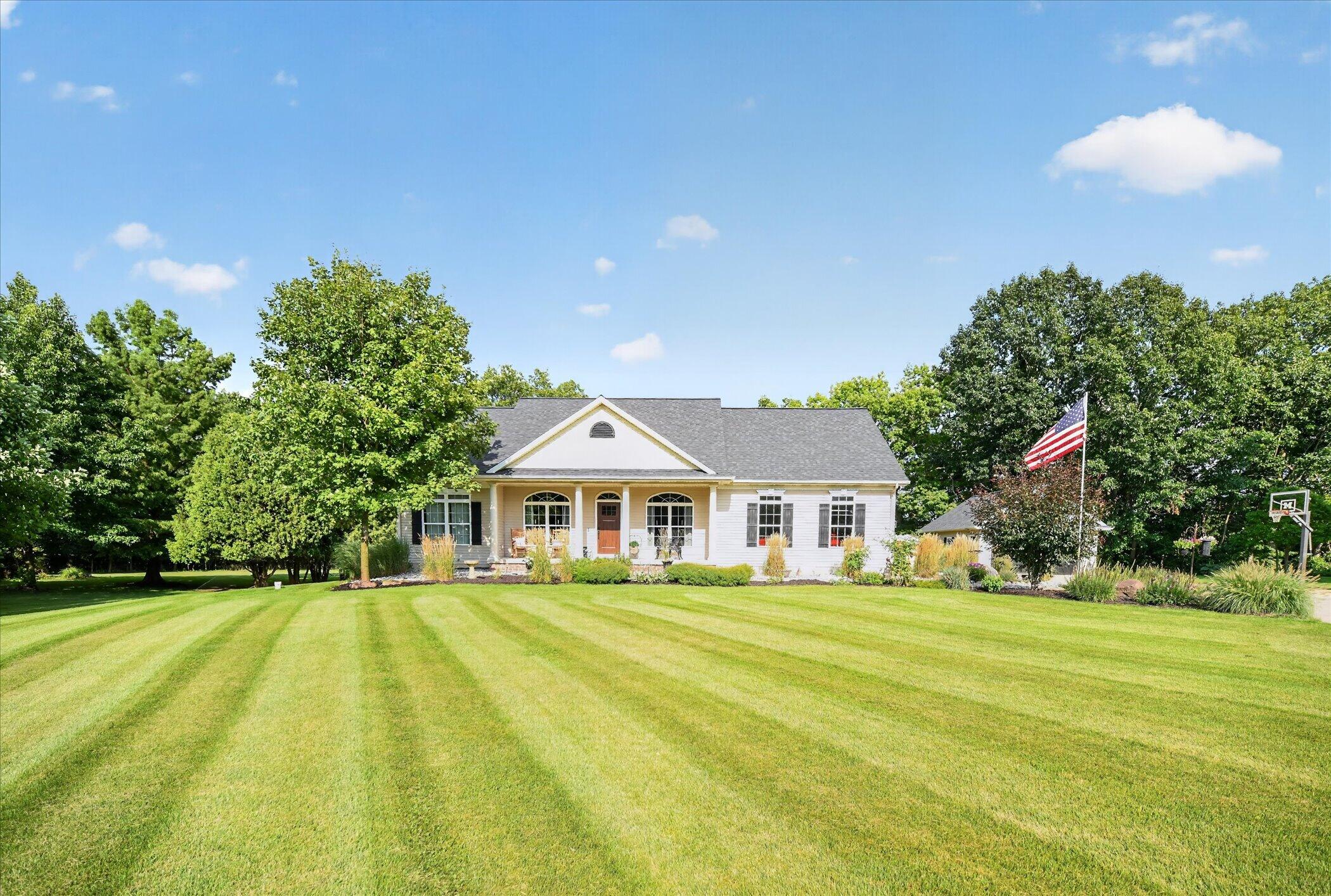 8536 Carriage Lane