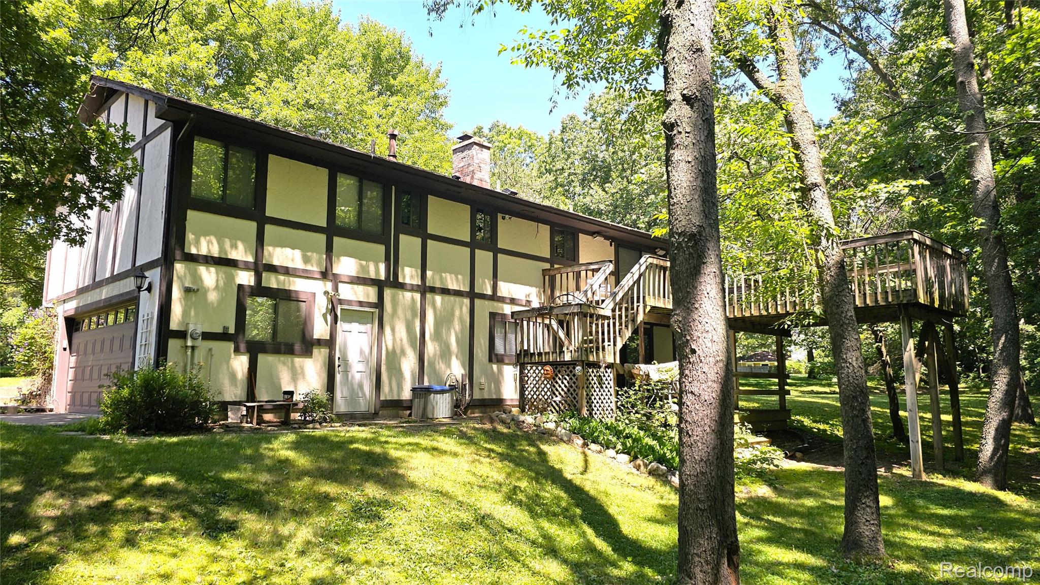 11589 Lombardy Court