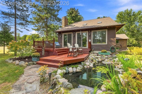 Tiny photo for 9022 Kingston Court, Hamburg Township, MI 48169 (MLS # 20261067159)