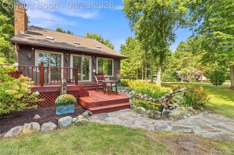 Tiny photo for 9022 Kingston Court, Hamburg Township, MI 48169 (MLS # 20261067159)