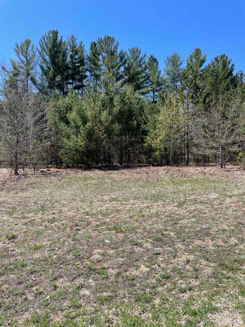 6373 Jeffrey Place Green Lake Township Grand Traverse MI 49637