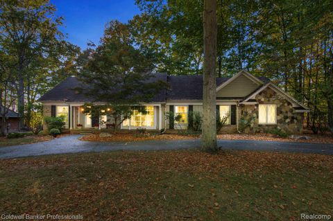 21333 Woodhill Drive Northville City MI 48167