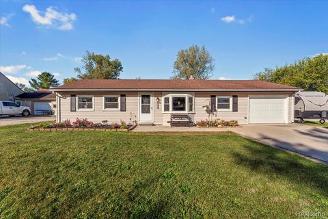 24608 Woodland Drive Brownstown Charter Township MI 48134