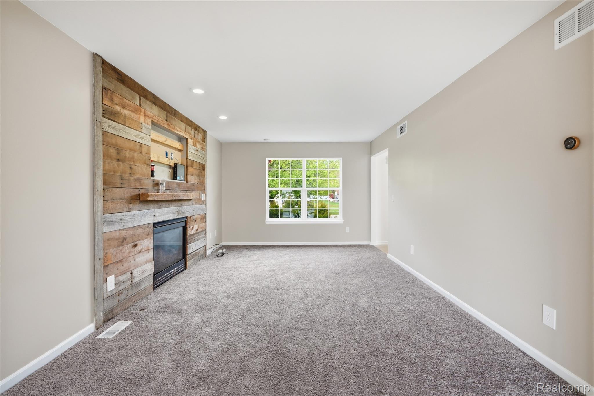 30179 Kim Lane 5