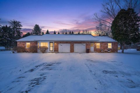 946-948 Hogsback Road Delhi Charter Township MI 48854