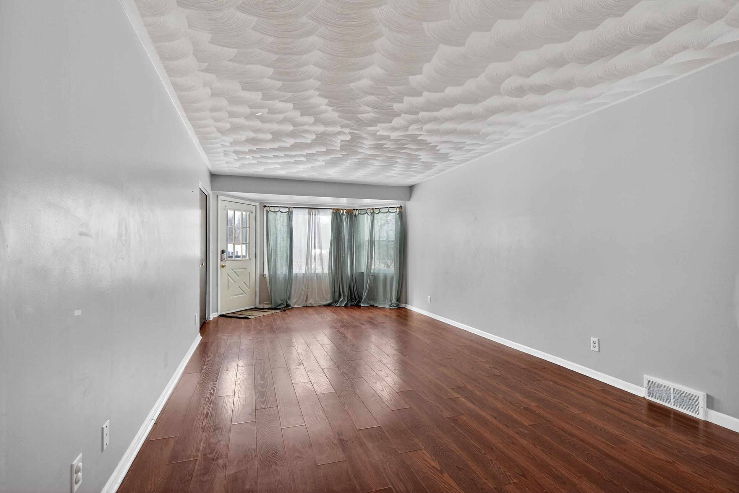 946-948 Hogsback Road