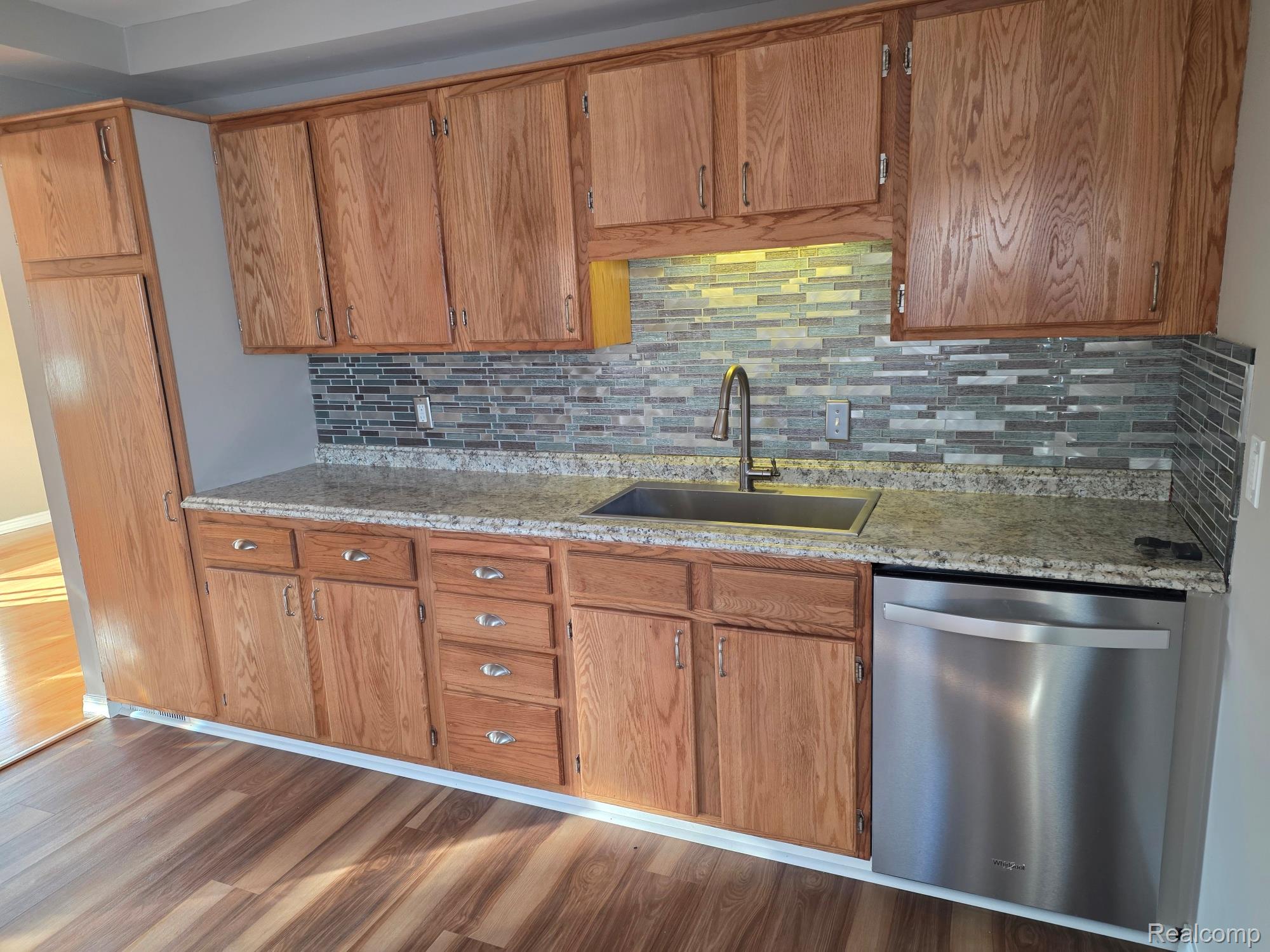 33620 Rosslyn Avenue