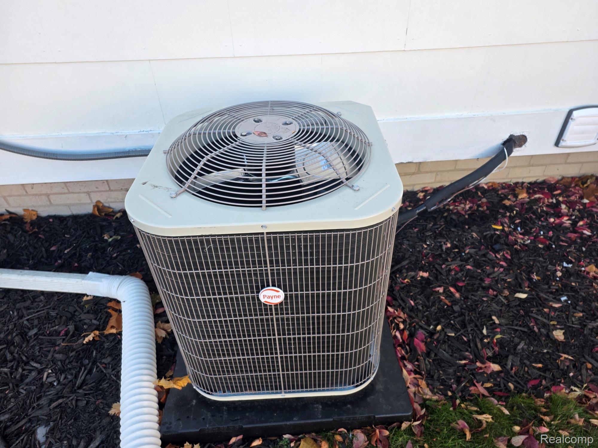 33620 Rosslyn Avenue