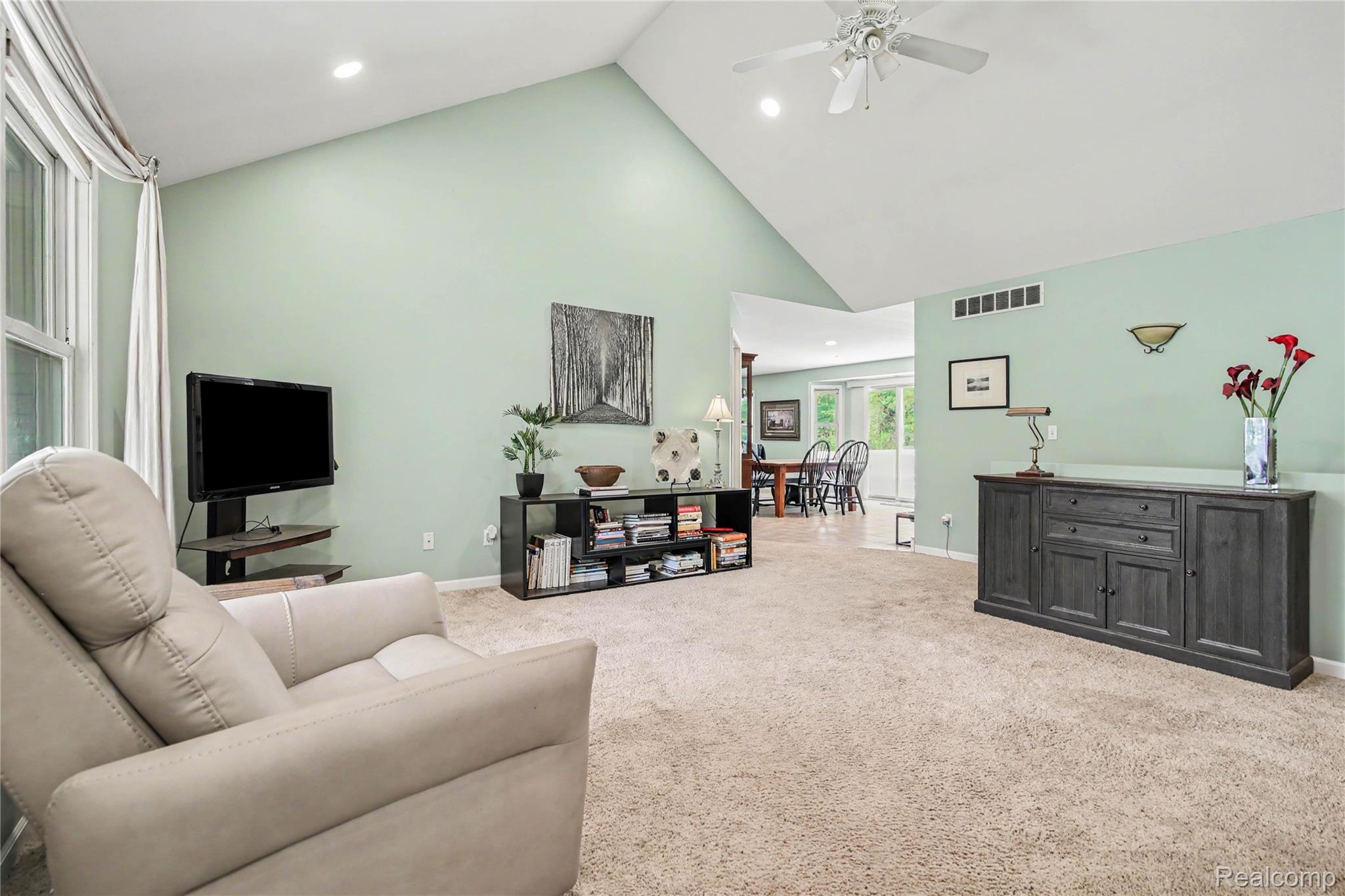 11002 Adams Drive