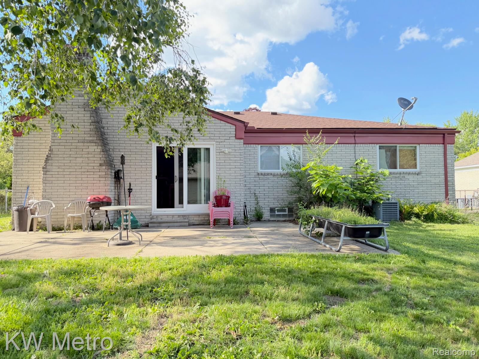 31113 7 Mile Road
